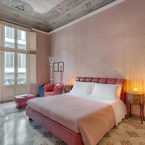 Cavour10 2*, Florence Italy
